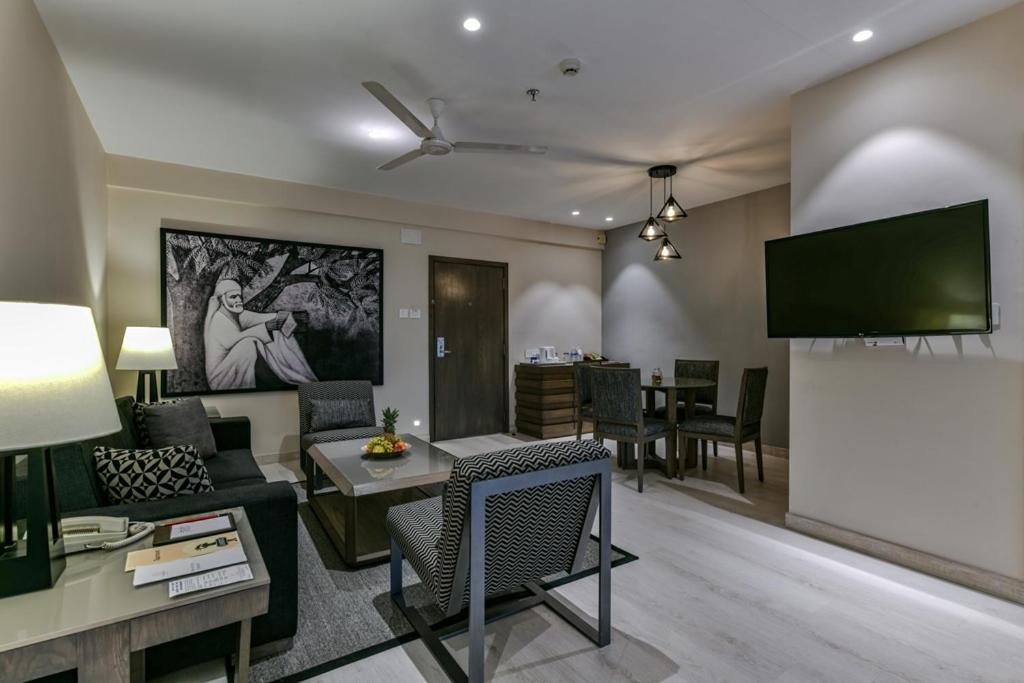 Sun-N-Sand Suites, Shirdi Exterior foto