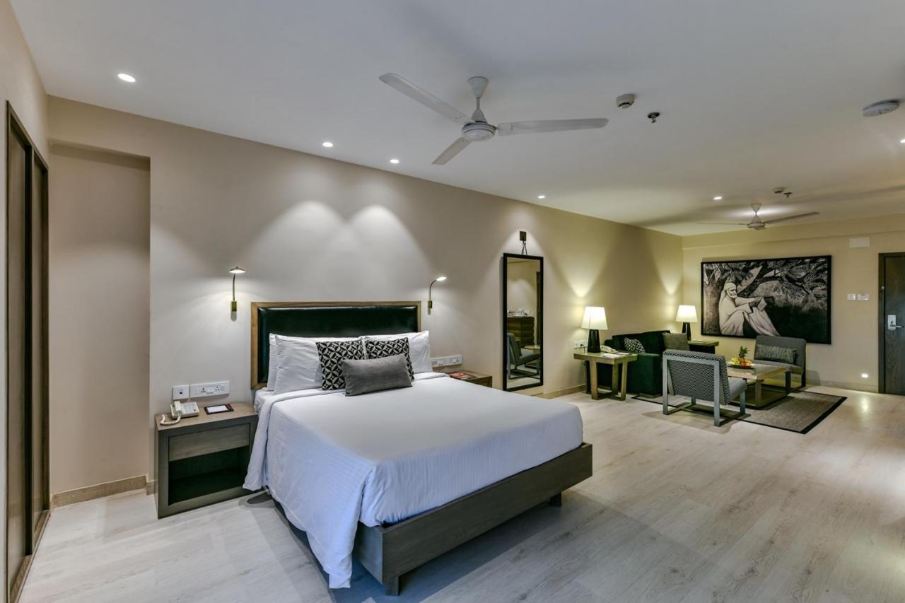 Sun-N-Sand Suites, Shirdi Exterior foto
